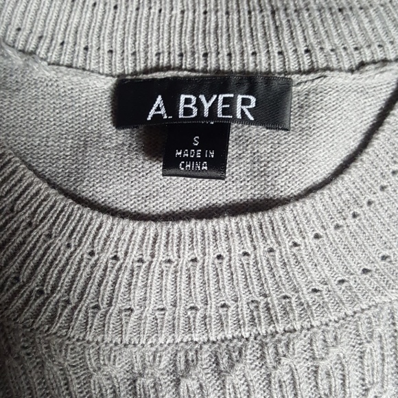 DRESS NWT. - Picture 5 of 6